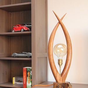 majestuous fangs tall table lamp